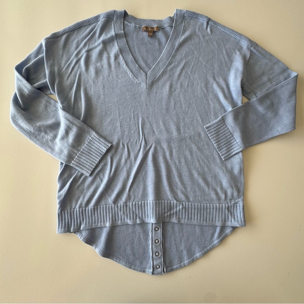 Lilla P V-Neck Lightweight Cotton Blend Blue Knit Top Hi Lo Hem Womens SMALL
